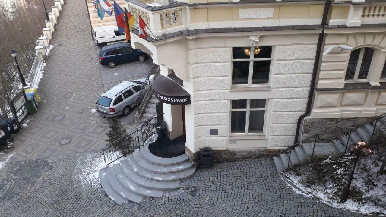 Apartment Ferdinand カルロヴィ・ヴァリ エクステリア 写真